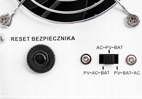 Гибридный ИБП/инвертор Volt Polska SINUS PRO 2000 S 24/230V 1400/2000W + 40A MPPT 100V (3SPS200024)